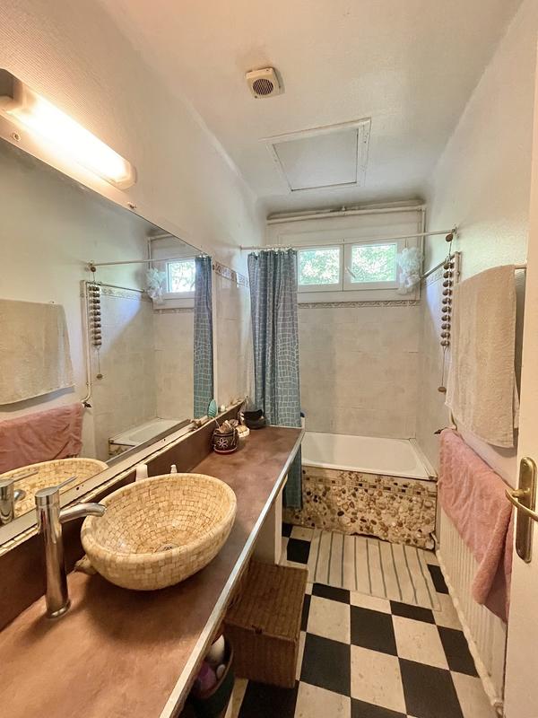 Maison - 100 m² - 6 pièces