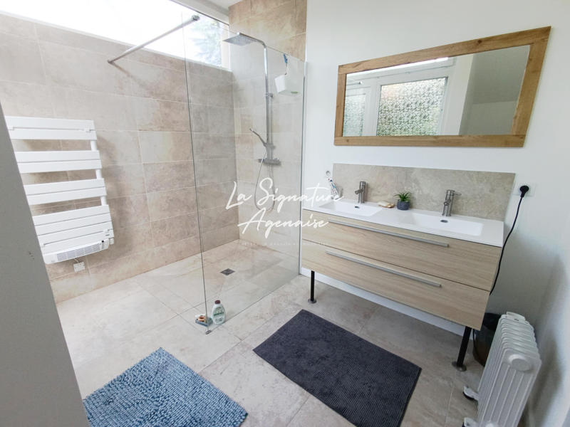 Maison - 217 m² - 7 pièces