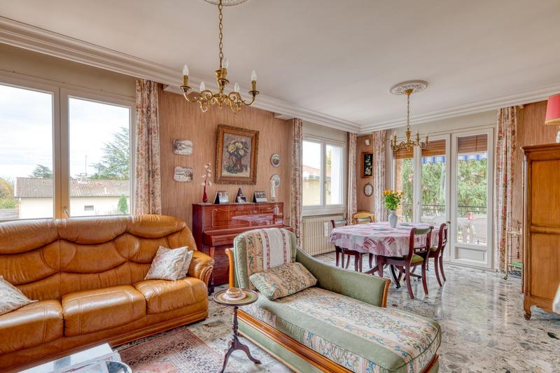 Maison traditionnelle - 191 m² - 7 pièces