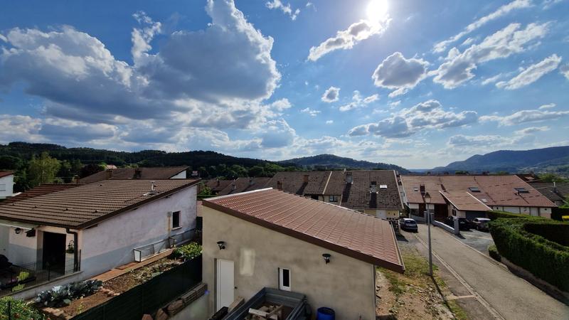 Maison - 100 m² - 6 pièces