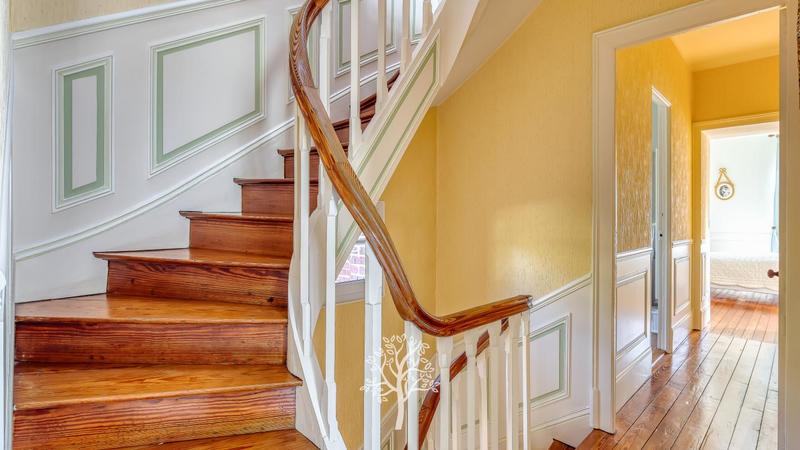 Villa - 209 m² - 7 pièces