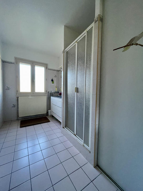 Maison - 230 m² - 6 pièces
