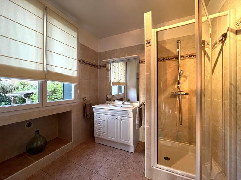 Maison - 163 m² - 6 pièces