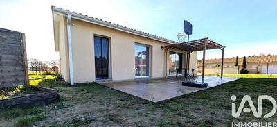 Maison - 93 m² - 5 pièces