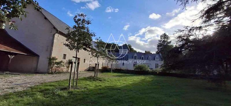 Château - 1 500 m² - 30 pièces