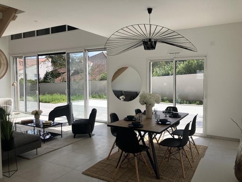 Villa - 166 m² - 6 pièces