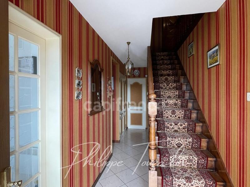 Maison - 152 m² - 8 pièces