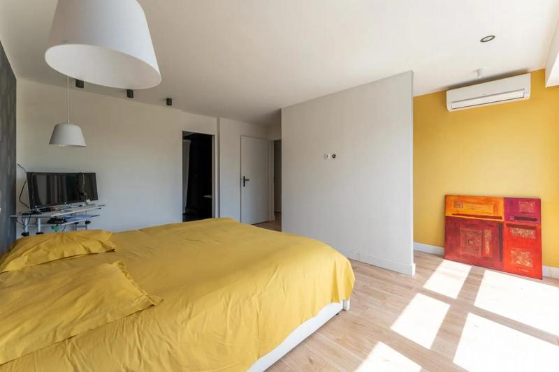 Appartement - 125 m² - 5 pièces