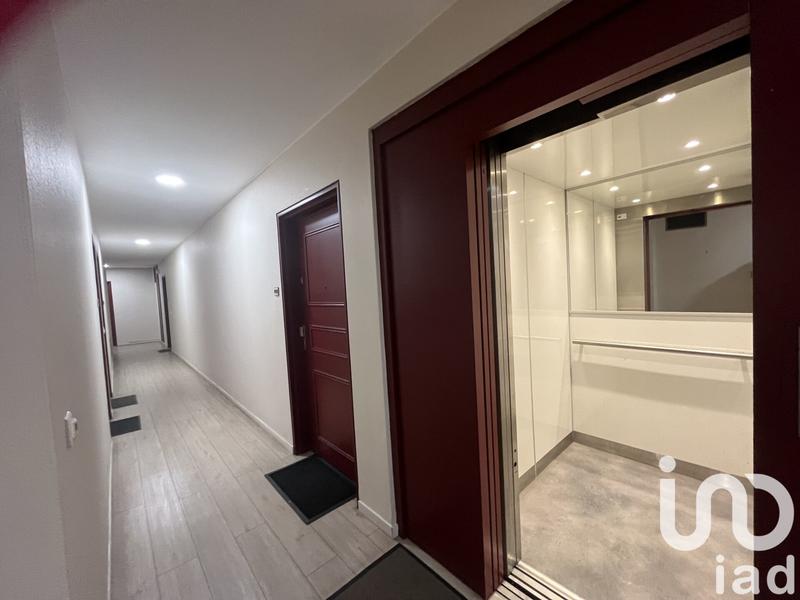 Studio - 30 m² - 1 pièce