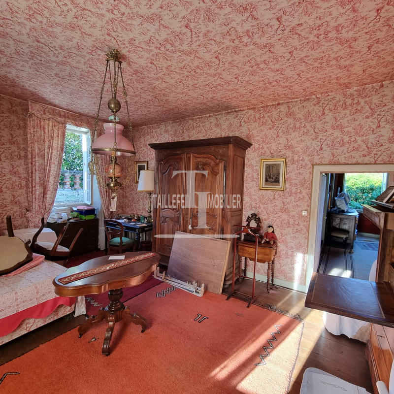 Maison ancienne - 180 m² - 7 pièces