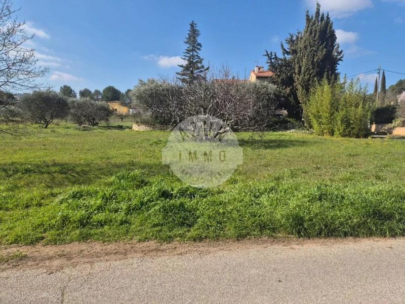 Terrain constructible - 625 m²