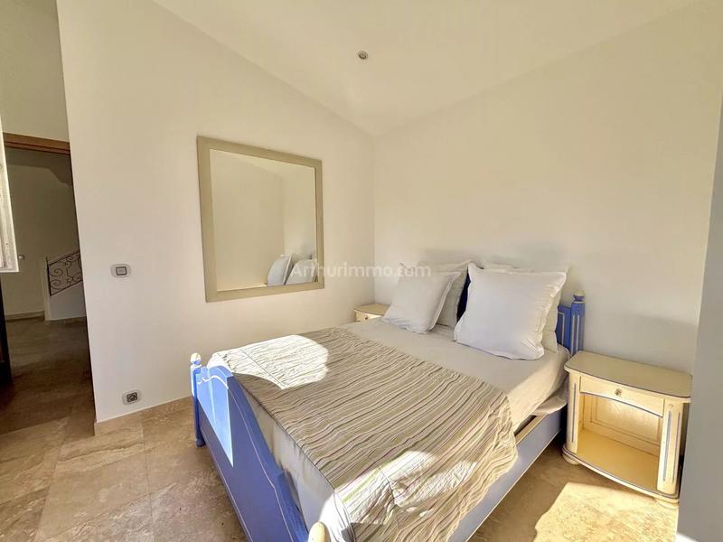 Maison - 196 m² - 6 pièces