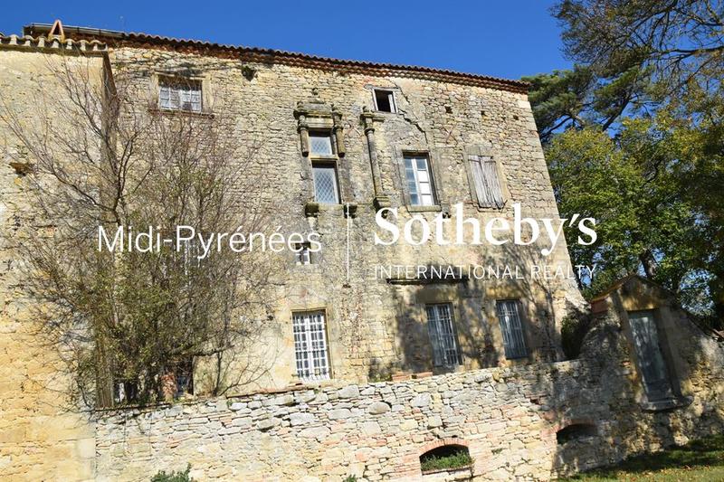 Château - 555 m² - 10 pièces