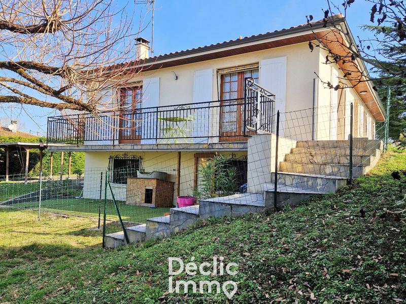 Pavillon - 161 m² - 7 pièces