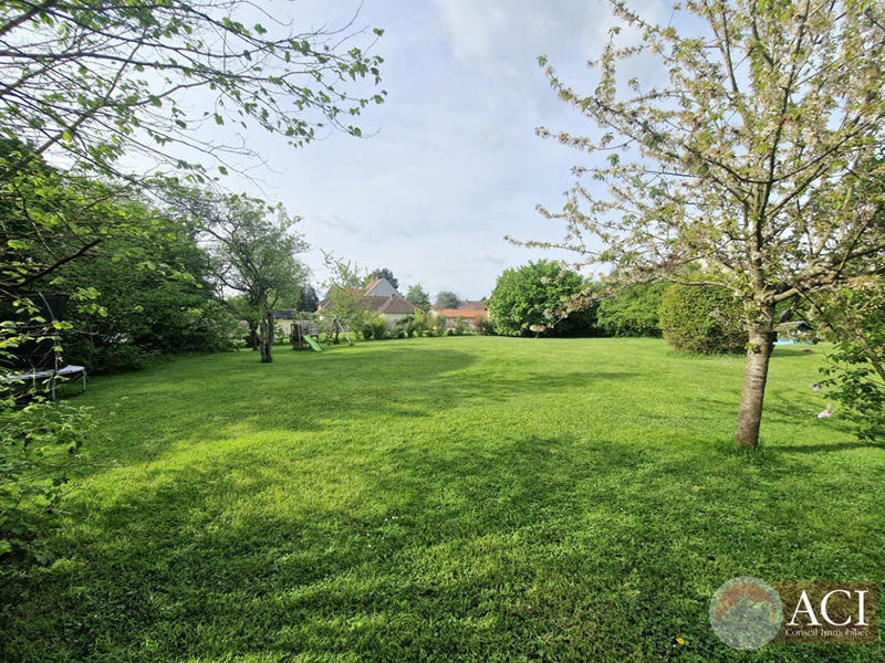 Maison - 207 m² - 8 pièces