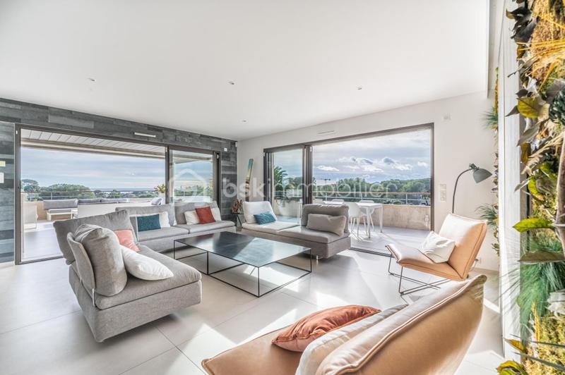 Appartement - 143 m² - 4 pièces