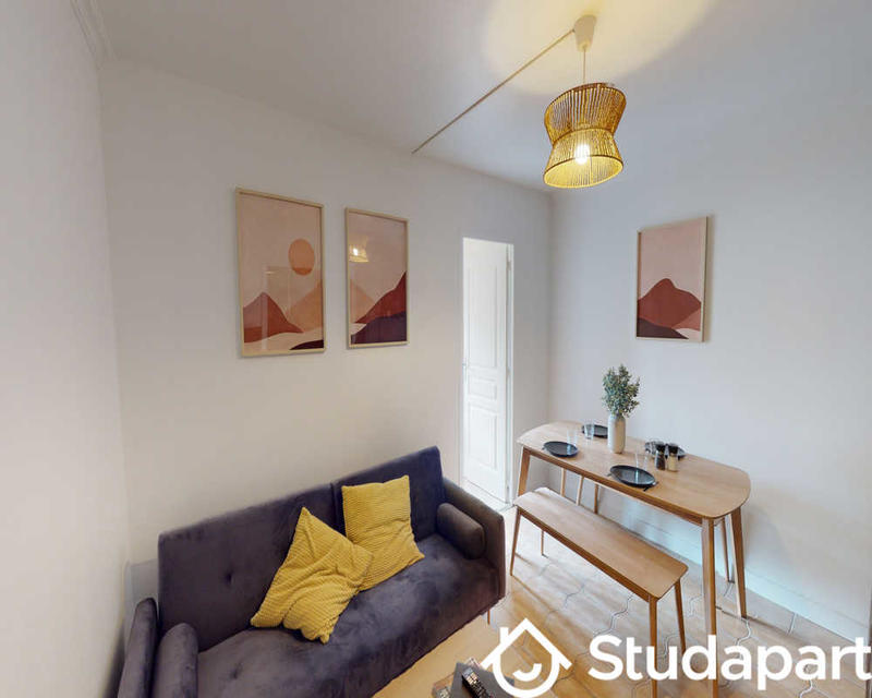 Chambre - 80 m² - 1 pièce