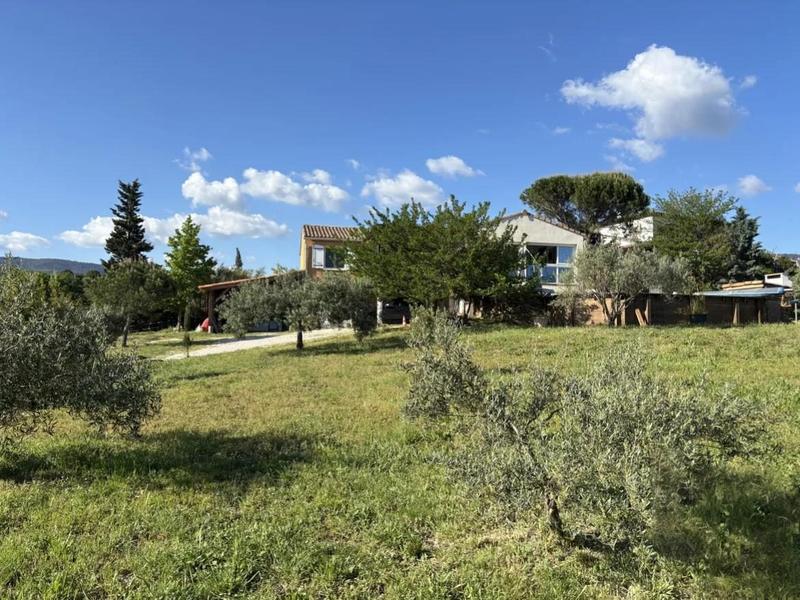 Maison - 162 m² - 8 pièces