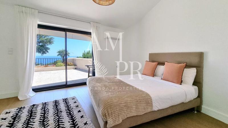 Villa - 253 m² - 6 pièces