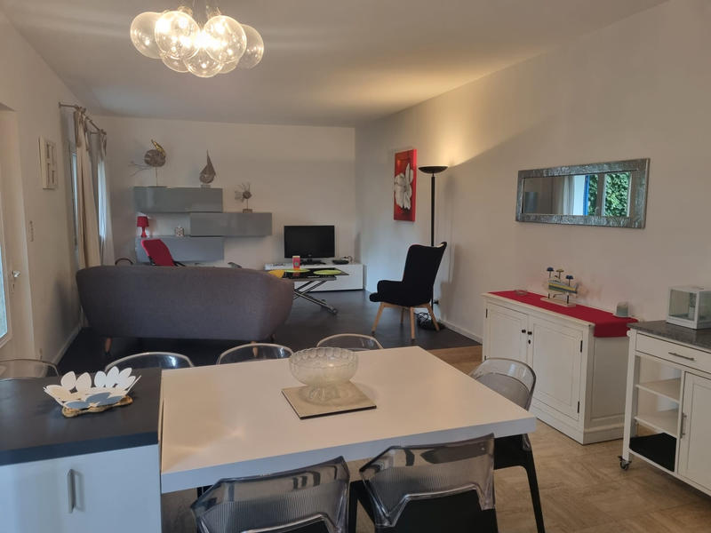 Maison - 90 m² - 5 pièces