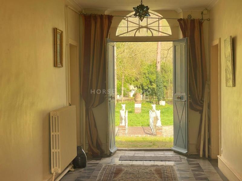 Haras - 300 m² - 8 pièces