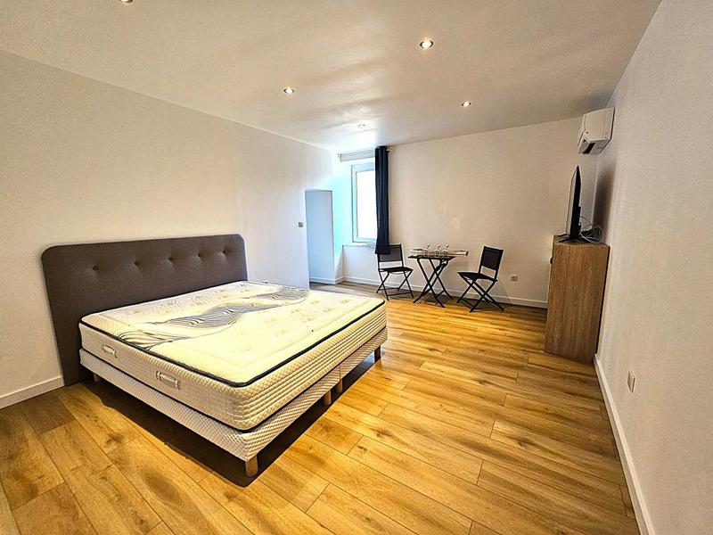 Immeuble - 310 m² - 12 pièces