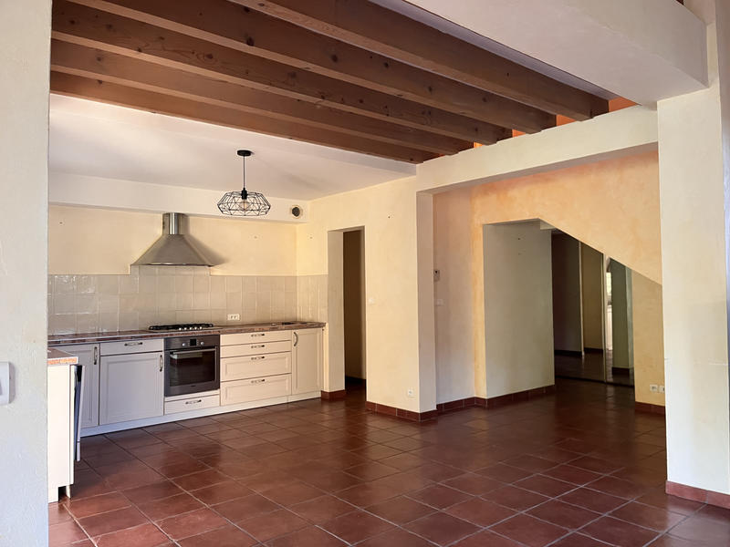 Maison - 198 m² - 7 pièces