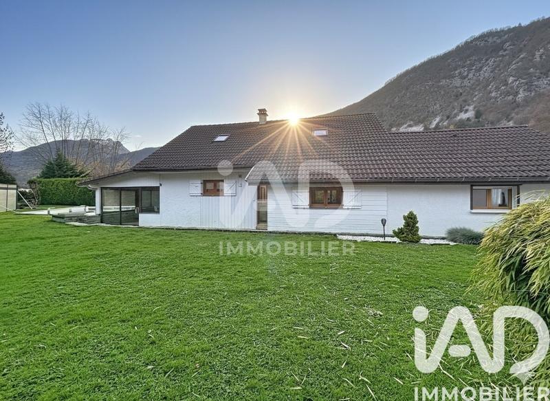 Maison - 153 m² - 7 pièces