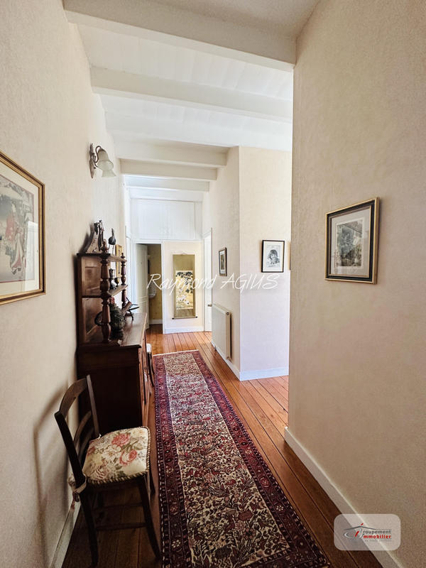 Maison de village - 276 m² - 11 pièces