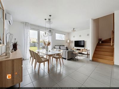 Maison - 83 m² - 5 pièces