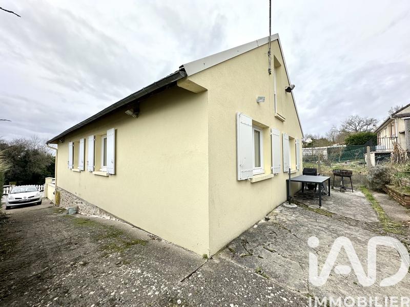 Maison - 92 m² - 5 pièces
