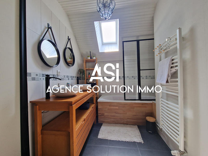 Maison - 182 m² - 6 pièces