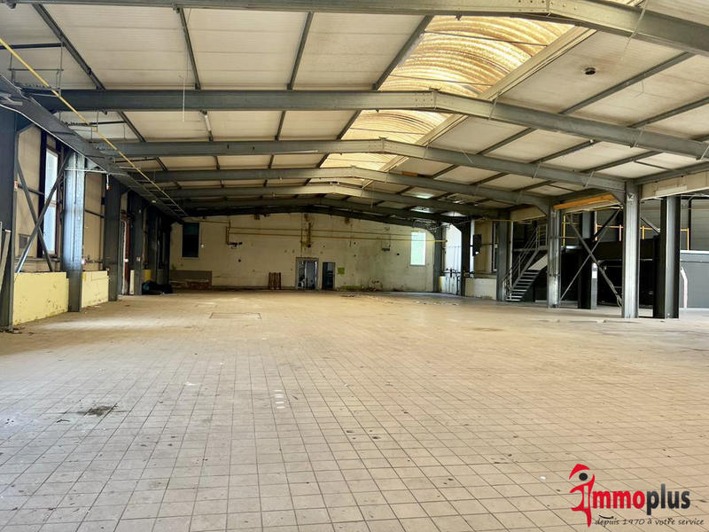 Local commercial - 2 569 m²