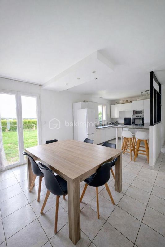 Propriété - 80 m² - 5 pièces