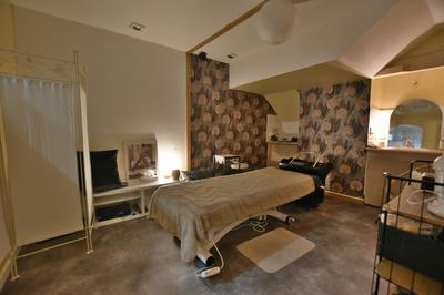 Local commercial - 85 m² - 5 pièces