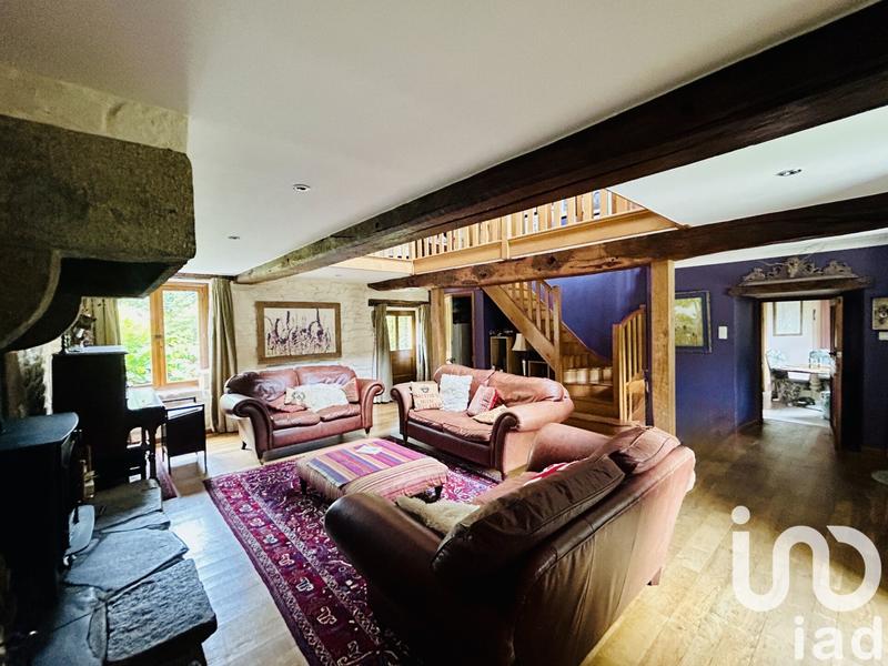 Maison - 245 m² - 7 pièces