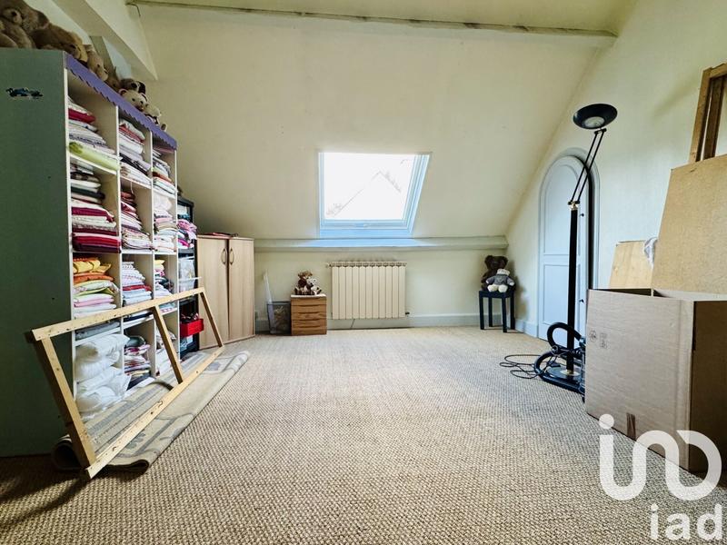 Maison - 250 m² - 11 pièces