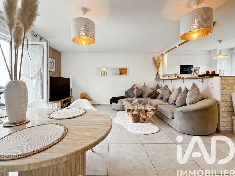 Maison - 80 m² - 5 pièces