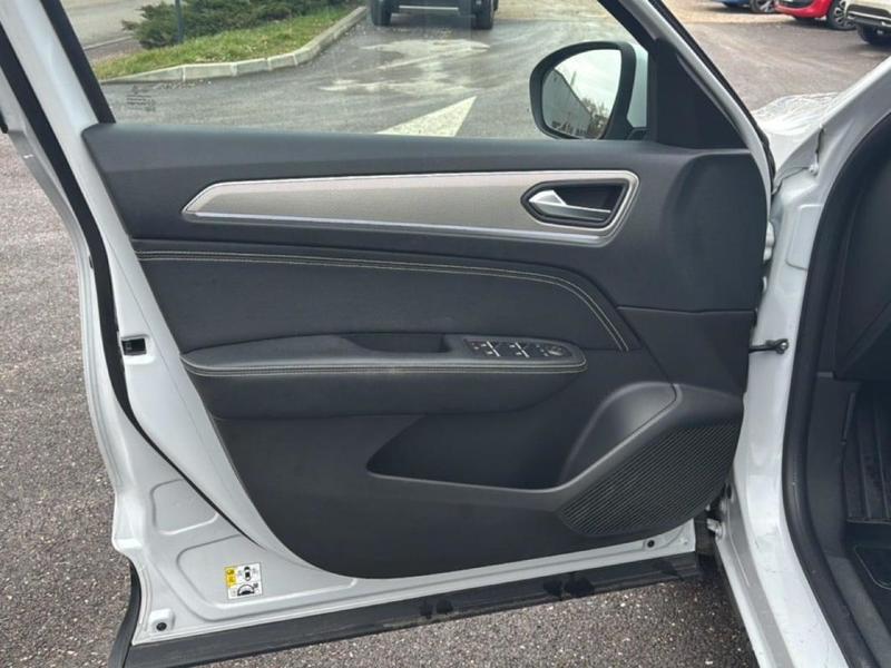 Renault Arkana E-Tech hybride 145 - 22 Techno