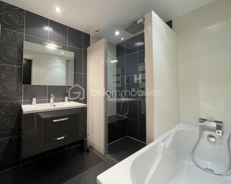 Maison d'architecte - 159 m² - 7 pièces