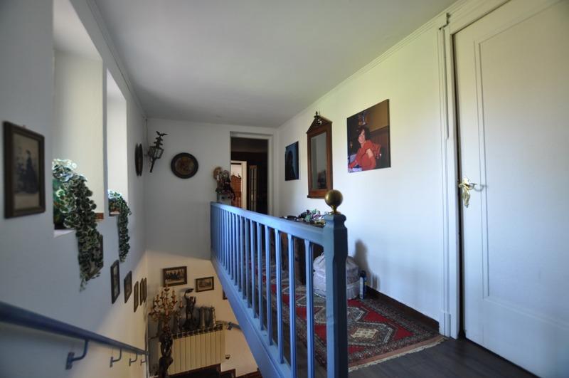 Maison - 280 m² - 9 pièces