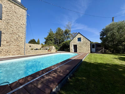 Maison - 270 m² - 6 pièces