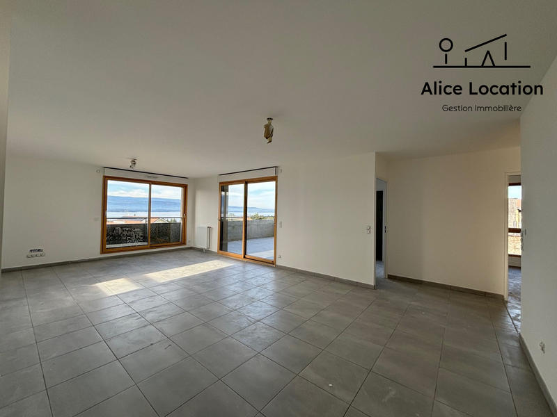 Appartement - 80 m² - 3 pièces