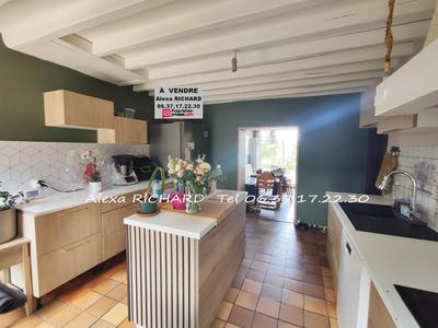 Maison - 218 m² - 11 pièces