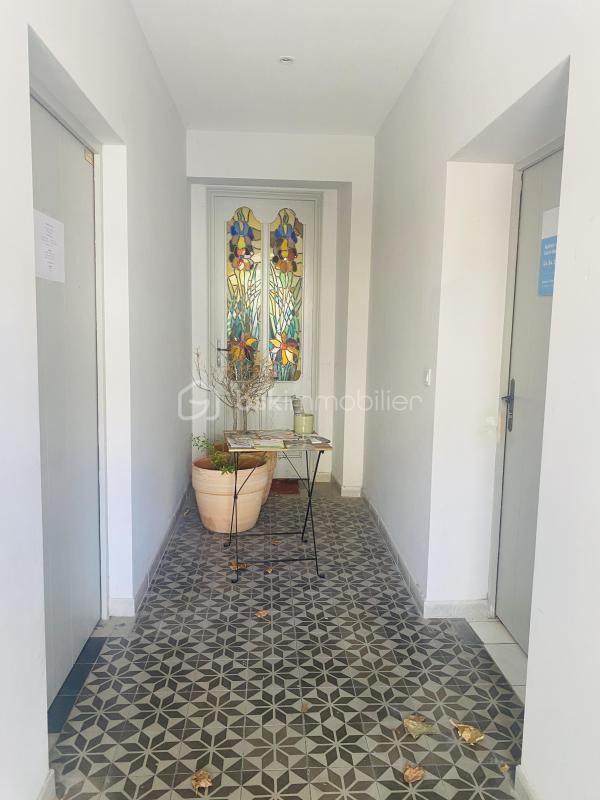 Bureau - 37 m² - 2 pièces