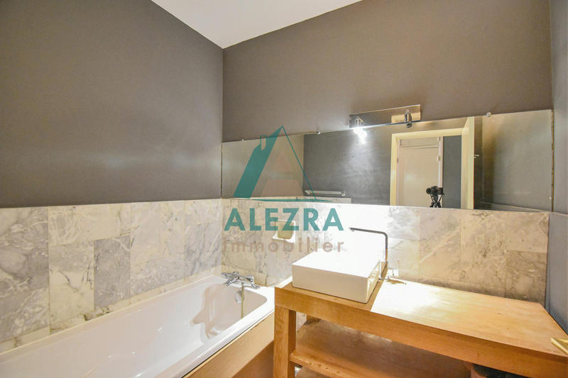 Appartement - 75 m² - 3 pièces