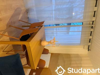 Chambre - 12 m² - 1 pièce