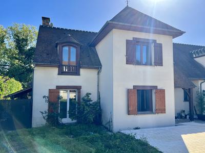 Maison - 199 m² - 7 pièces