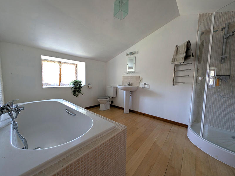 Maison - 137 m² - 4 pièces