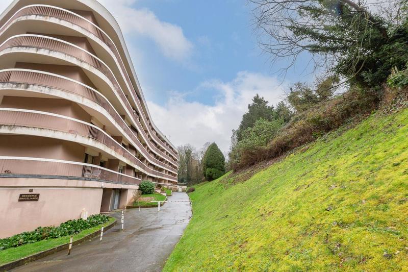 Appartement - 128 m² - 5 pièces